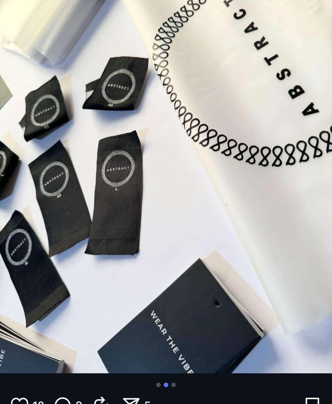 Your brand deserves a premium first impression! ✨ From custom Zip-lock Packaging Bags to high-definition Woven Labels, we provide a complete branding suite for fashion startups and established labels. 🌍 PrimeLabels